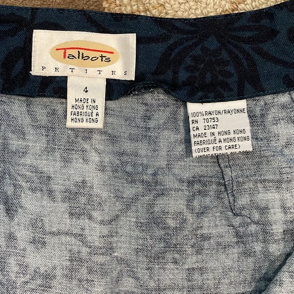 🎉HP 10/11/2025🎉 Talbots Wrap Skirt - Picture 3 of 3